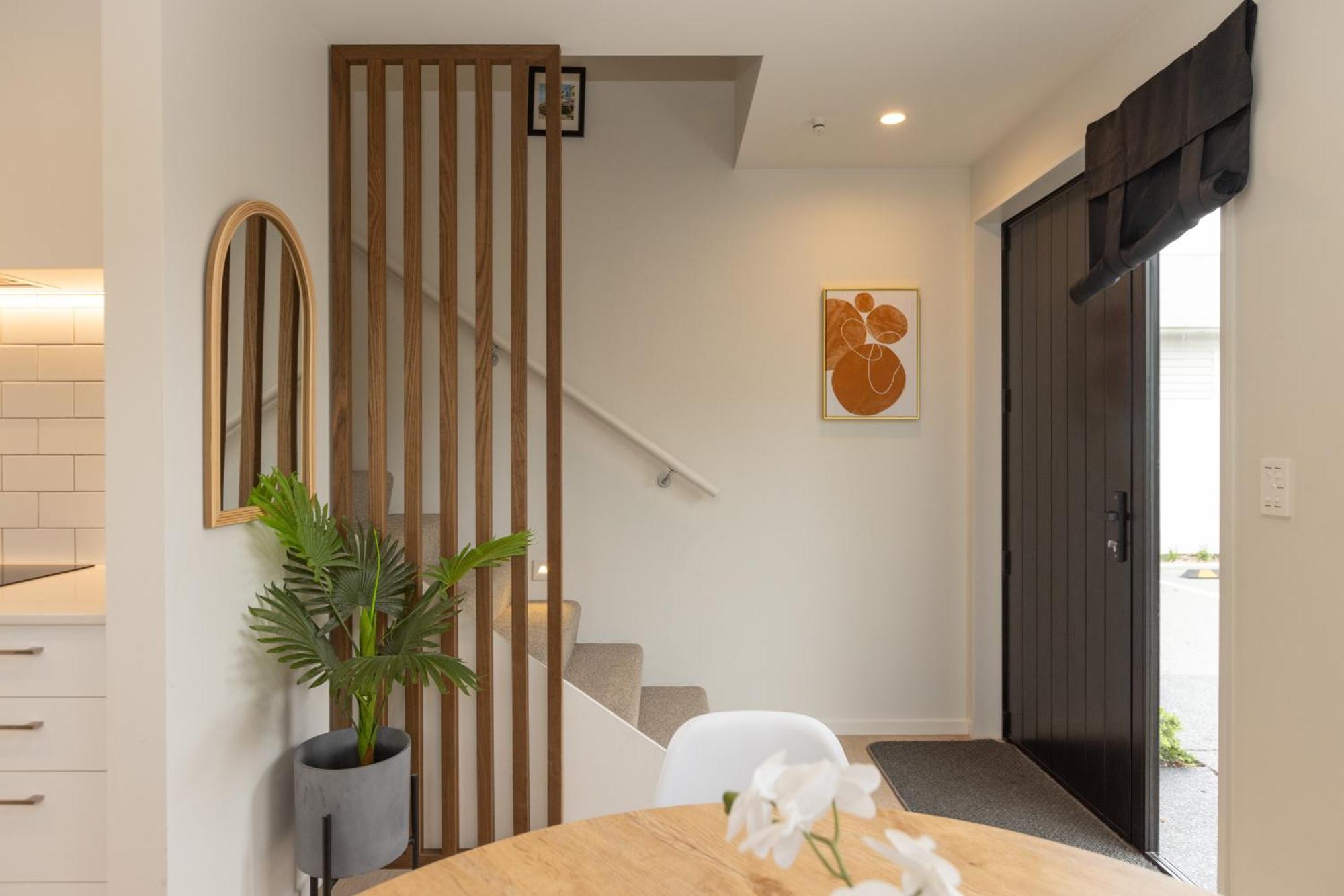 Addington Soho Two Bedroom Townhouse Крайстчёрч Экстерьер фото